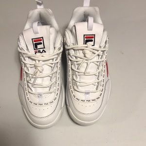 Off white Fila!